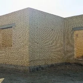 Satlyk jaýlar