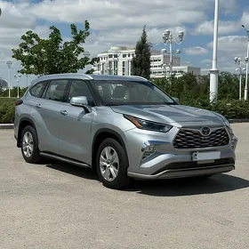 Toyota Highlander 2021