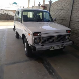 Lada Niva 2011