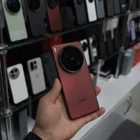 Vivo X200 Ultra
