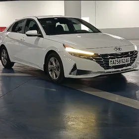 Hyundai Elantra 2021