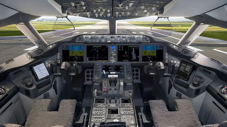 Täze Boeing 787 Dreamliner uçarlary taýýar, ýöne uçup bilenok