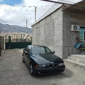 BMW E39 1998