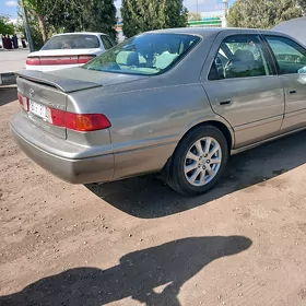 Toyota Camry 1999