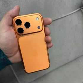 iPhone 17 Pro Orange
