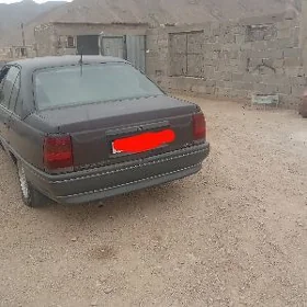 Opel Omega 1990