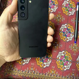 Samsung S22 8/128