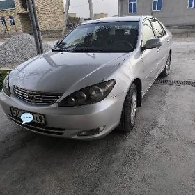 Toyota Camry 2005