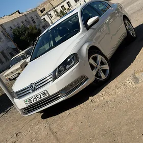 Volkswagen Passat 2011