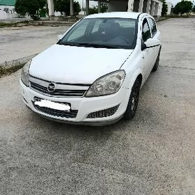 Opel Astra 2008