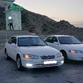 Toyota Camry 2000