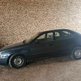 Toyota Carina 1992