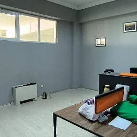 satlyk ofis 3 kom 65m²