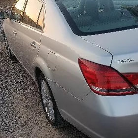 Toyota Avalon 2005