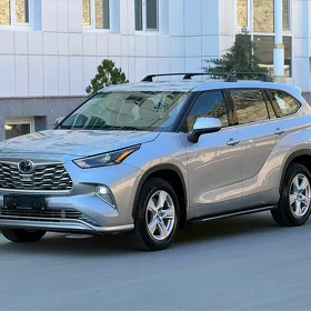 Toyota Highlander 2022