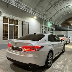Toyota Camry 2023