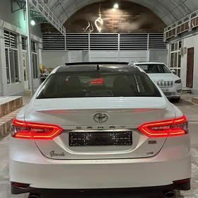 Toyota Camry 2023