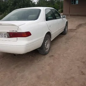 Toyota Camry 2000