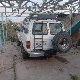 Toyota Land Cruiser 1989