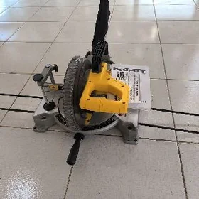 углорез baskesme  dewalt