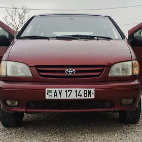 Toyota Sienna 2001