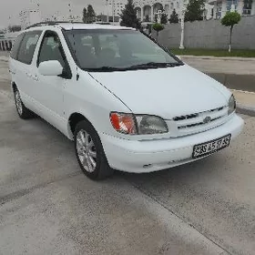 Toyota Sienna 1999