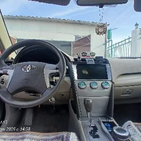 Toyota Camry 2008