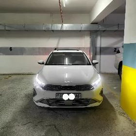 Hyundai Elantra 2025