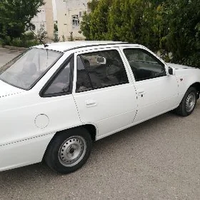 Daewoo Nexia 2011