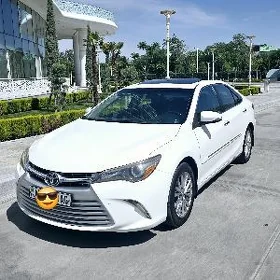 Toyota Camry 2016