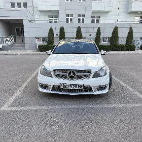 Mercedes-Benz C-Class 2010