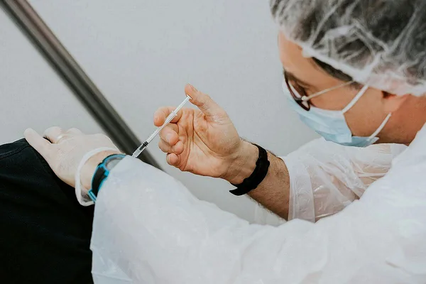 Melanoma garşy synag sanjymy hassada ilkinji netijeleri berdi