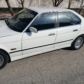 BMW 525 1992