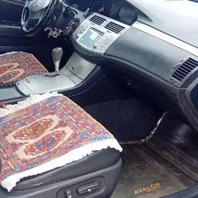 Toyota Avalon 2006