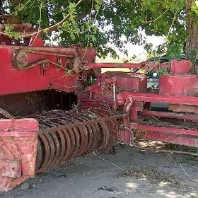 MTZ T-28 2006