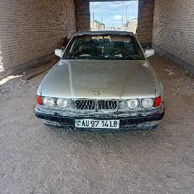 BMW 7 Series 1989