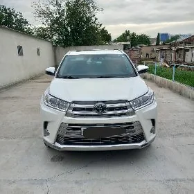 Toyota Highlander 2018