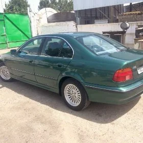 BMW E39 2000