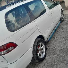 Toyota Sienna 2002