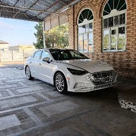 Hyundai Sonata 2021
