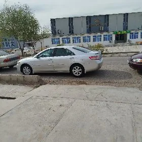 Toyota Camry 2010