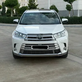 Toyota Highlander 2018