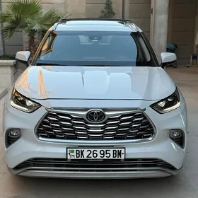 Toyota Highlander 2022
