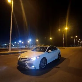 Toyota Camry 2023