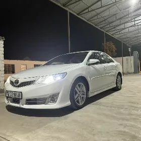 Toyota Camry 2012
