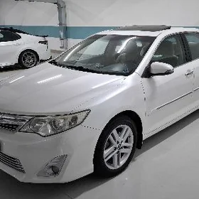 Toyota Camry 2014