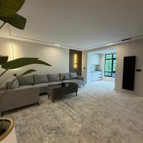 30 МКР 2 КОМ 1 ЭТАЖ ЛЮКС