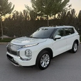 Mitsubishi Outlander 2025