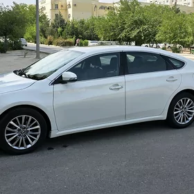 Toyota Avalon 2017