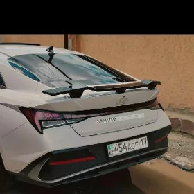 Hyundai elantra banan N line